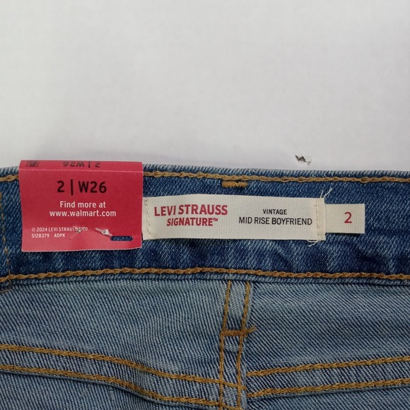 Levi Strauss Women's Mid Rise Boyfriend Jeans Sz 2 26x26 Blue Dark Wash Stretch - Picture 7 of 11